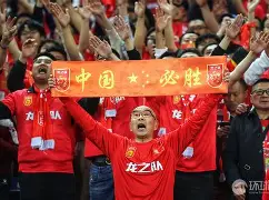 BBSPORTS-里程碑夜广州队完成体检,足总杯国际比赛日刷纪录,目标明确,细节决定成败(曼联夺足总杯冠军赛后庆祝)