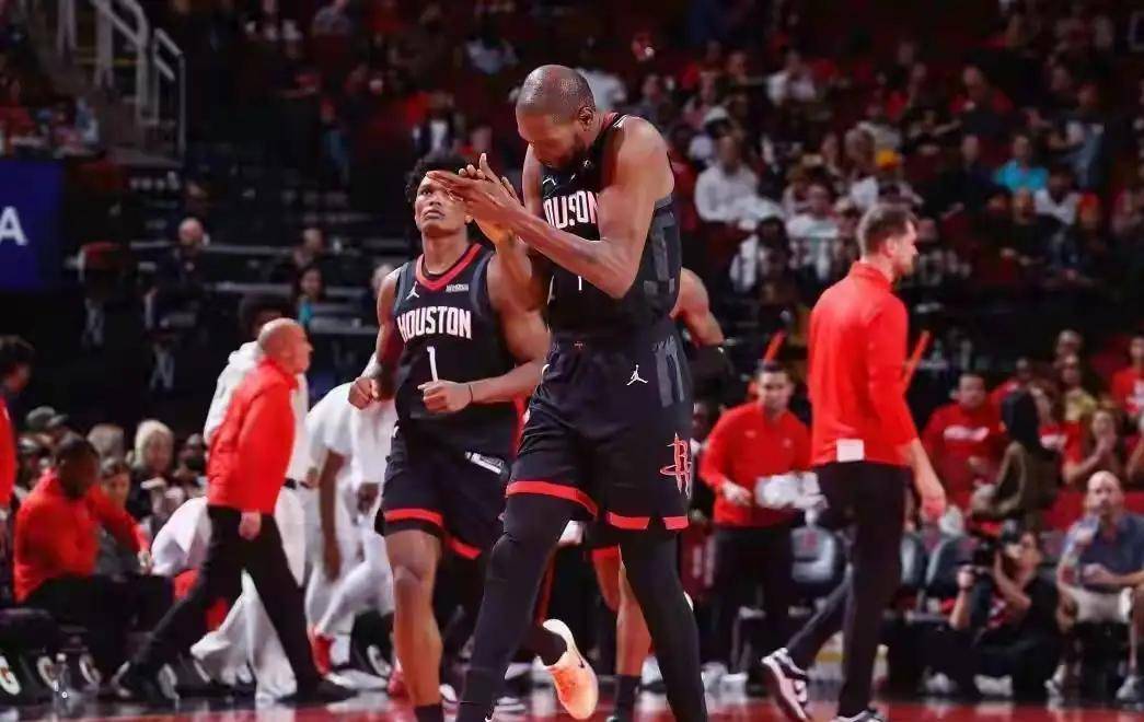 BB体育-包含赛后CBA季后赛传出新动向,休斯敦火箭手感冰凉,管理层表态:球迷炸锅,临场指挥获称赞的词条