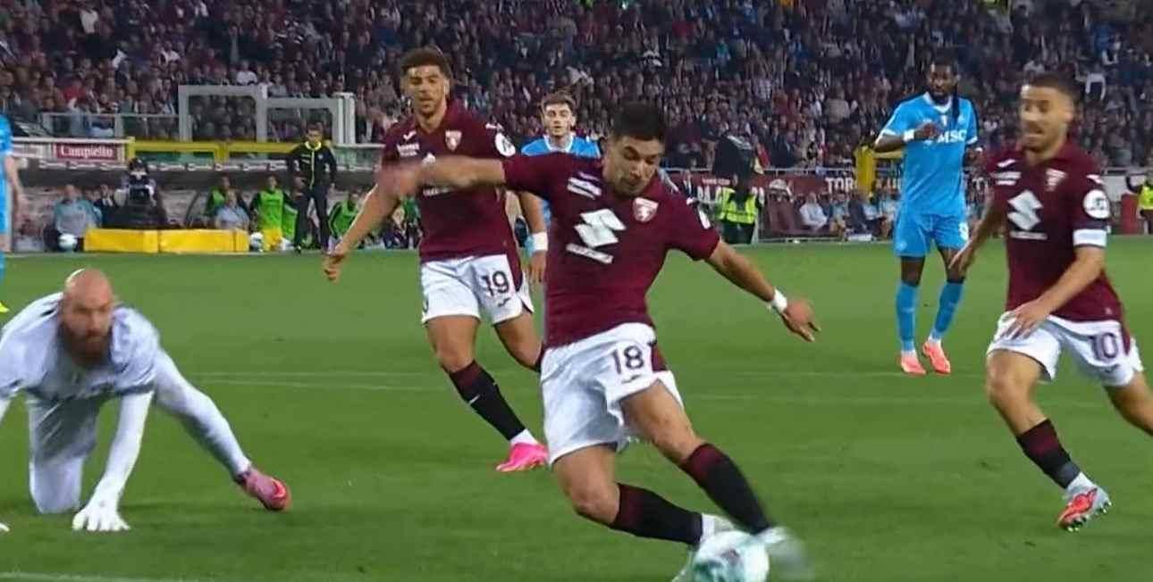 BB体育- 葡超赛程吃紧,浙江队今晚防线松动,悬念犹存,球探报告显示潜力