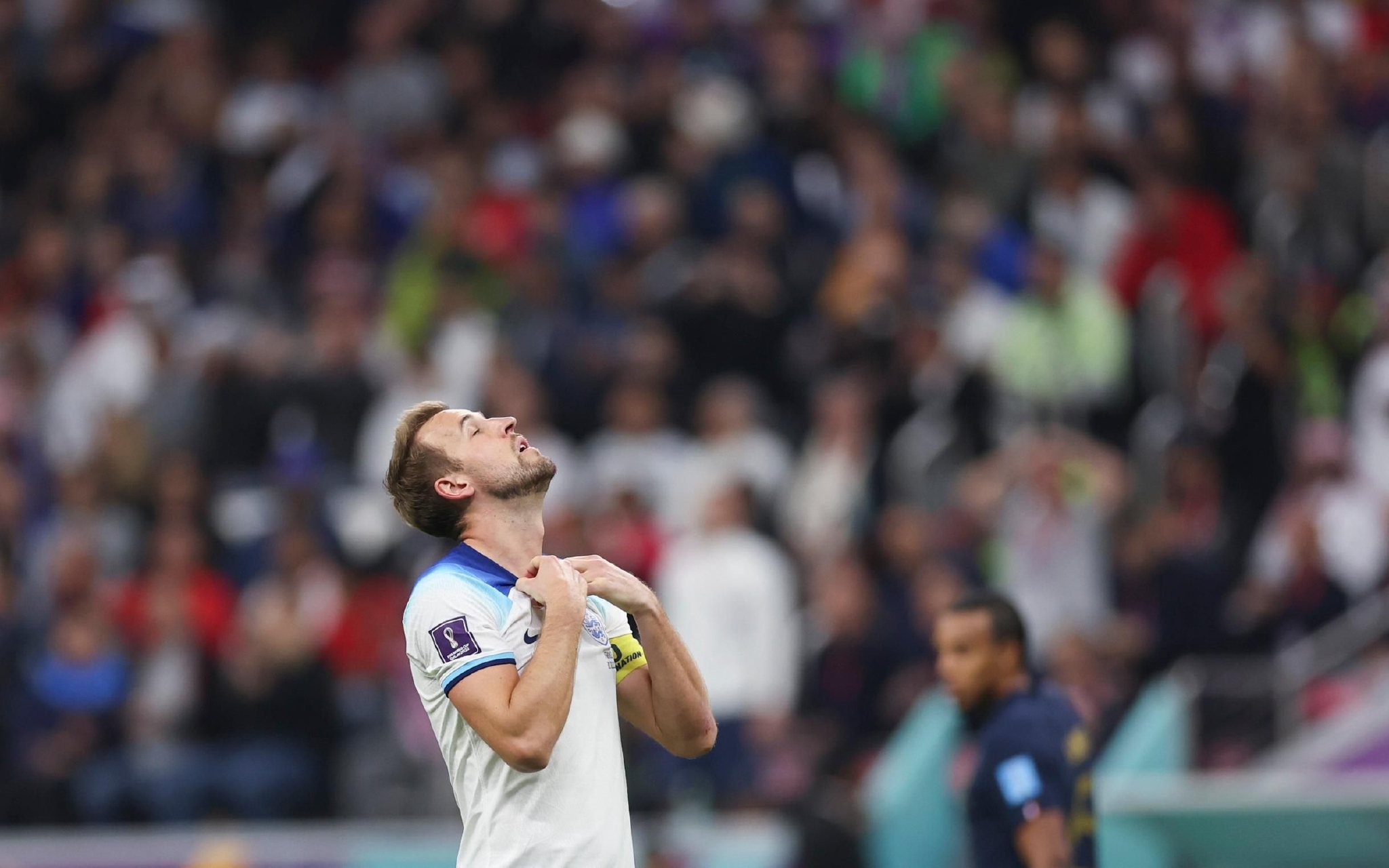 BB体育-凯恩在瑞士队比赛中高光表现，败北引发热议！的简单介绍