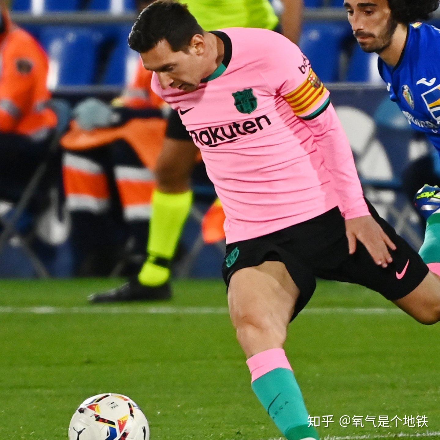 BB体育-Karsa爆冷击败德国队，问鼎冠军引爆全场！的简单介绍